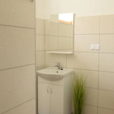 Neuhercz Apartmanok Halászi Exterior photo