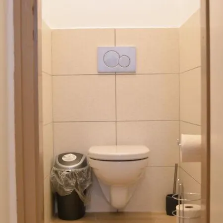 Neuhercz Apartmanok Halászi Exterior photo