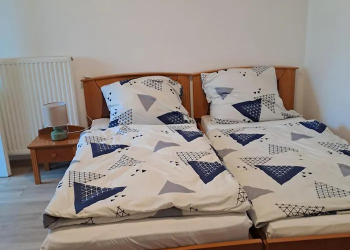 Neuhercz Apartmanok Halaszi